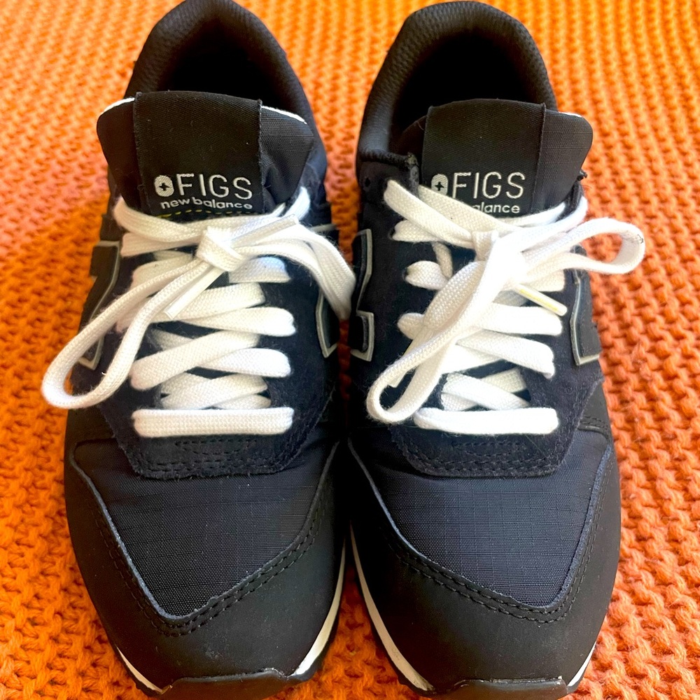 FIGS x New Balance 996 shoes - size 7